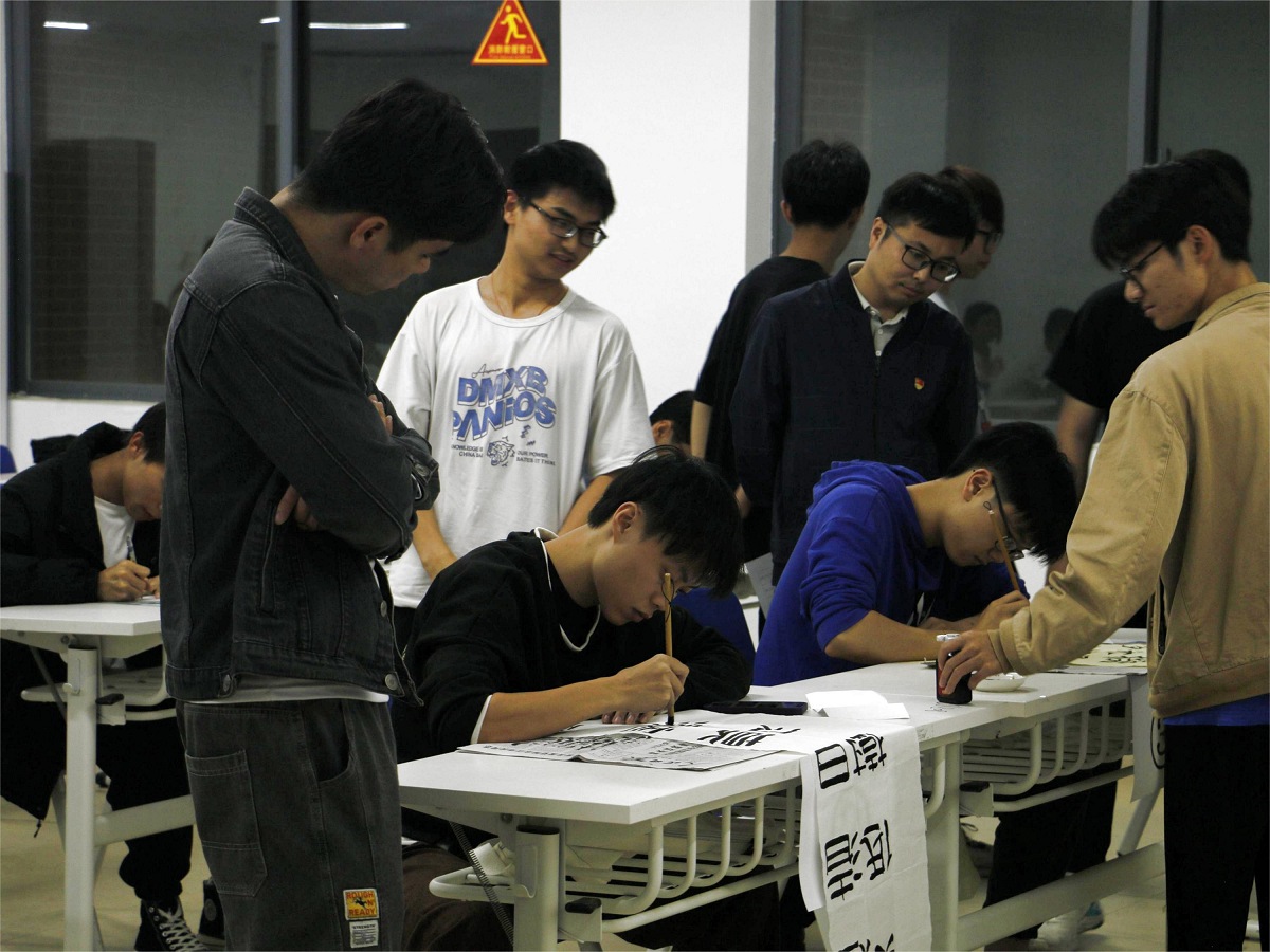 图片2.png 图片2.png
