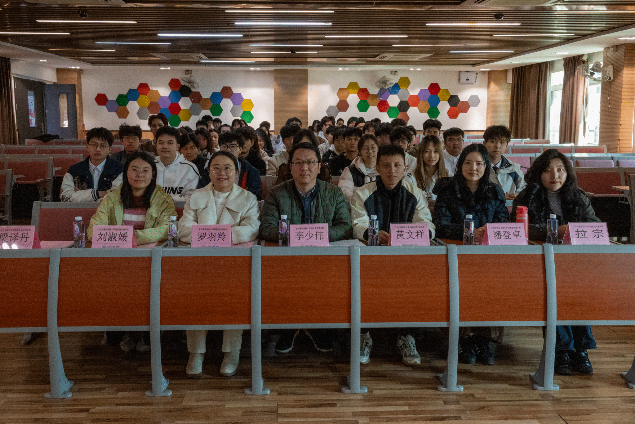 18ADF6 18ADF6