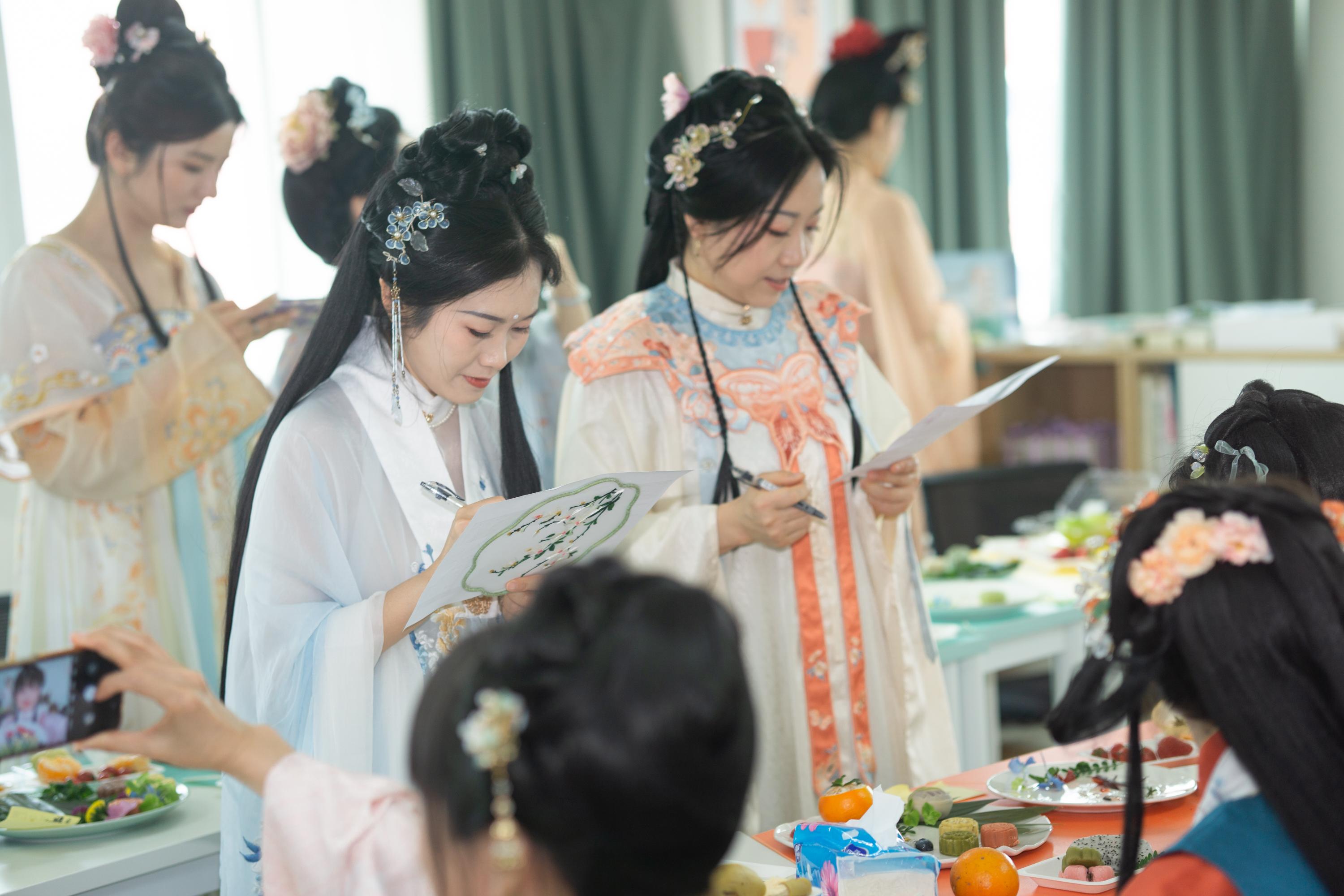 图片2(1).jpg 图片2(1).jpg