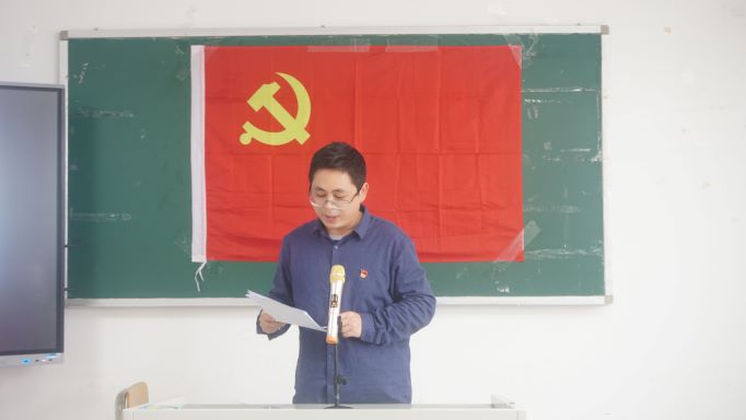 2033.jpg 2033.jpg